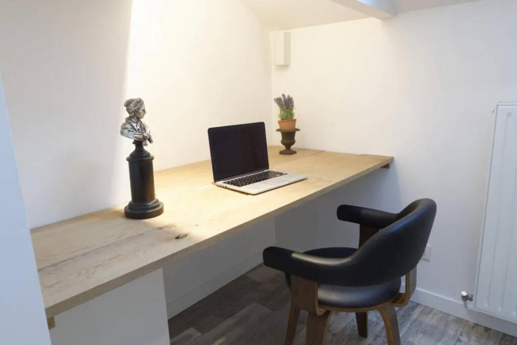 Reims Centre : Appartement Lumineux Et Atypique 46, Place D'Erlon 外观 照片