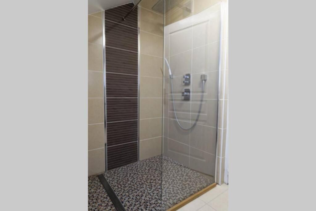 Reims Centre : Appartement Lumineux Et Atypique 46, Place D'Erlon 外观 照片